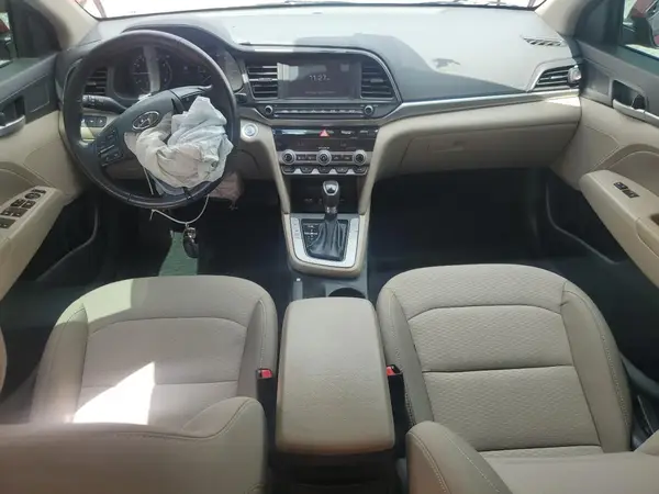 5NPD84LF5KH424300 2019 HYUNDAI ELANTRA - Image 8