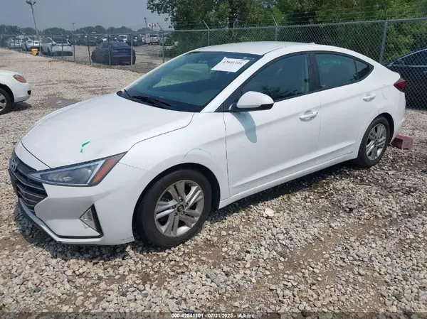 5NPD84LF5KH425835 2019 HYUNDAI ELANTRA - Image 2