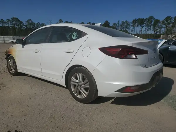 5NPD84LF5KH427049 2019 HYUNDAI ELANTRA - Image 2