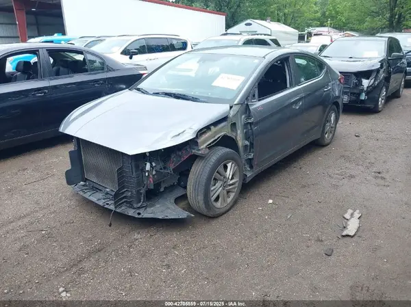 5NPD84LF5KH428928 2019 HYUNDAI ELANTRA - Image 2