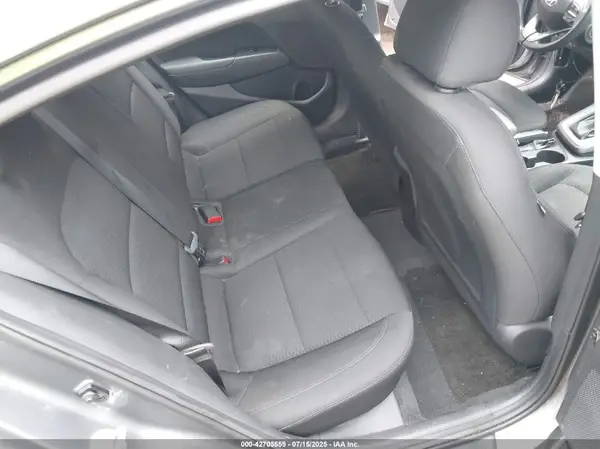 5NPD84LF5KH428928 2019 HYUNDAI ELANTRA - Image 8
