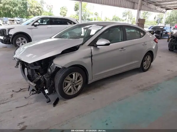 5NPD84LF5KH429495 2019 HYUNDAI ELANTRA - Image 2
