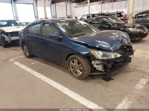 5NPD84LF5KH438603 2019 HYUNDAI ELANTRA - Image 1