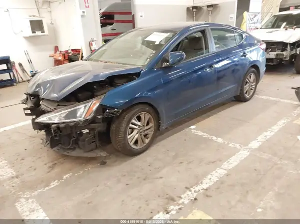 5NPD84LF5KH438603 2019 HYUNDAI ELANTRA - Image 2