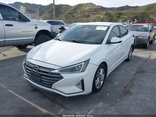 5NPD84LF5KH439959 2019 HYUNDAI ELANTRA - Image 2