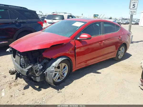 5NPD84LF5KH441078 2019 HYUNDAI ELANTRA - Image 2