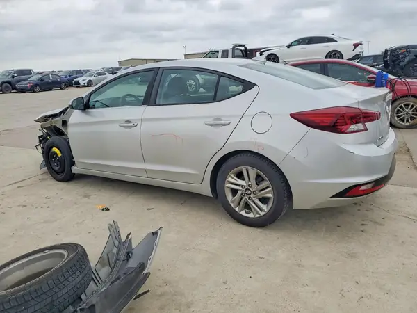 5NPD84LF5KH443798 2019 HYUNDAI ELANTRA - Image 2