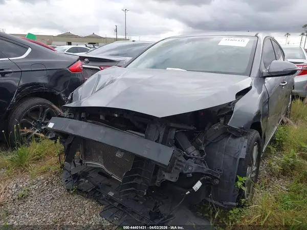 5NPD84LF5KH445017 2019 HYUNDAI ELANTRA - Image 2