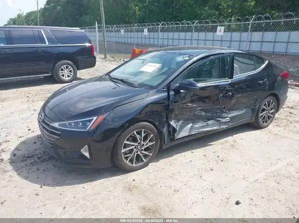 5NPD84LF5KH445843 2019 HYUNDAI ELANTRA - Image 2