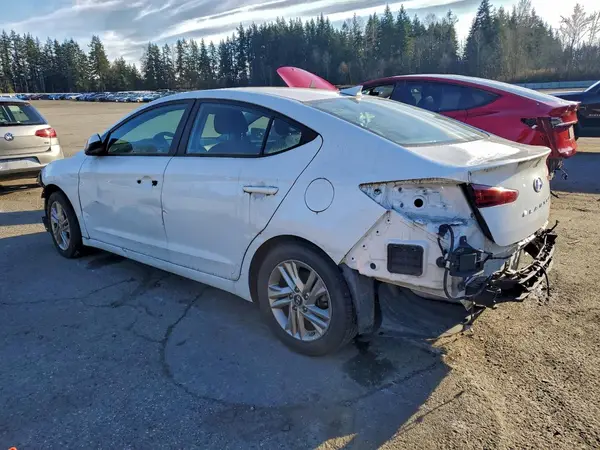 5NPD84LF5KH448130 2019 HYUNDAI ELANTRA - Image 2