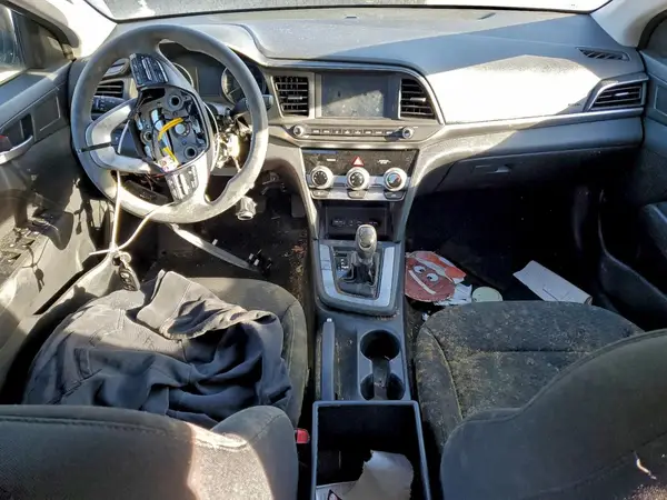 5NPD84LF5KH448130 2019 HYUNDAI ELANTRA - Image 8