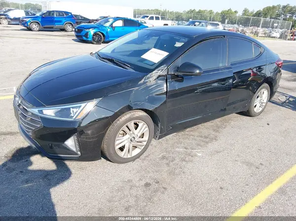 5NPD84LF5KH448161 2019 HYUNDAI ELANTRA - Image 2