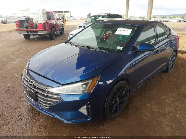 5NPD84LF5KH449049 2019 HYUNDAI ELANTRA - Image 2