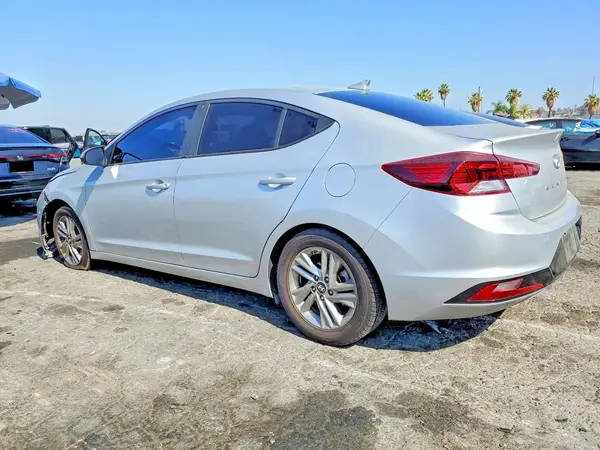 5NPD84LF5KH449519 2019 HYUNDAI ELANTRA - Image 2