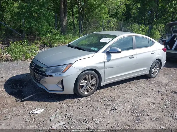 5NPD84LF5KH450525 2019 HYUNDAI ELANTRA - Image 2