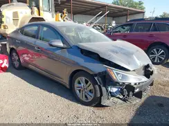 5NPD84LF5KH451352 2019 HYUNDAI ELANTRA