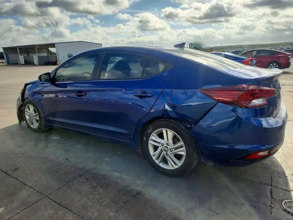 5NPD84LF5KH453859 2019 HYUNDAI ELANTRA - Image 2