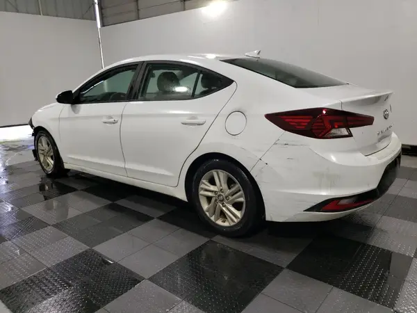 5NPD84LF5KH454347 2019 HYUNDAI ELANTRA - Image 2