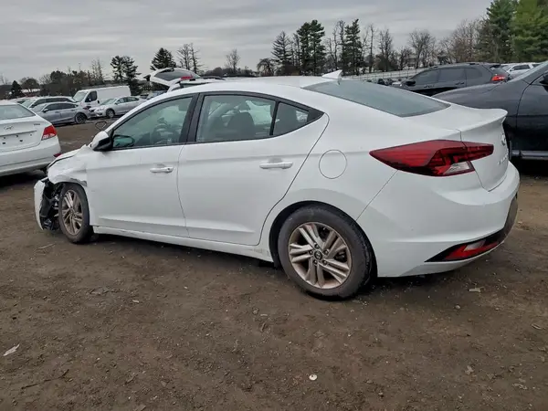 5NPD84LF5KH455918 2019 HYUNDAI ELANTRA - Image 2