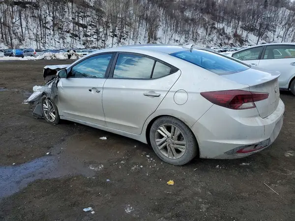 5NPD84LF5KH463131 2019 HYUNDAI ELANTRA - Image 2