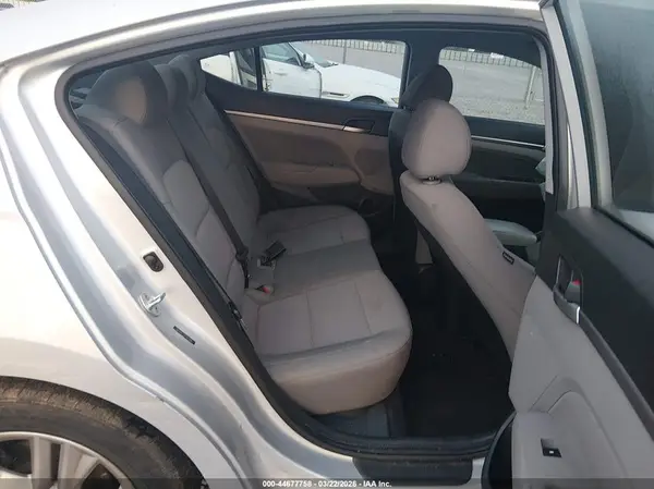 5NPD84LF5KH463288 2019 HYUNDAI ELANTRA - Image 8