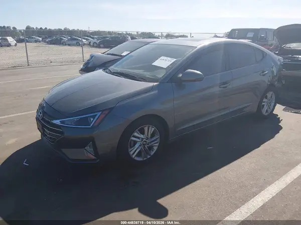 5NPD84LF5KH463873 2019 HYUNDAI ELANTRA - Image 2