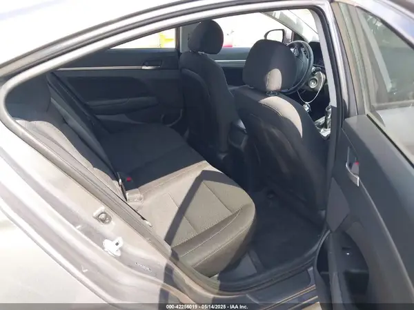 5NPD84LF5KH476560 2019 HYUNDAI ELANTRA - Image 8