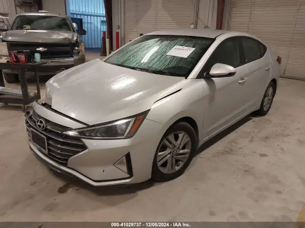 5NPD84LF5KH478941 2019 HYUNDAI ELANTRA - Image 2