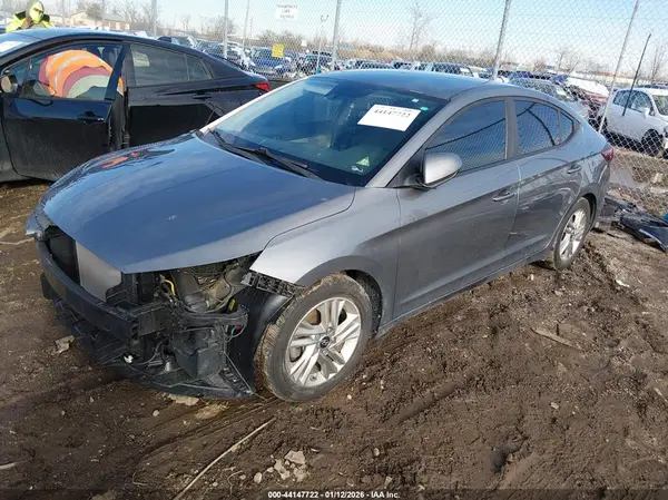 5NPD84LF5KH479684 2019 HYUNDAI ELANTRA - Image 2