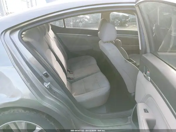5NPD84LF5KH479684 2019 HYUNDAI ELANTRA - Image 8