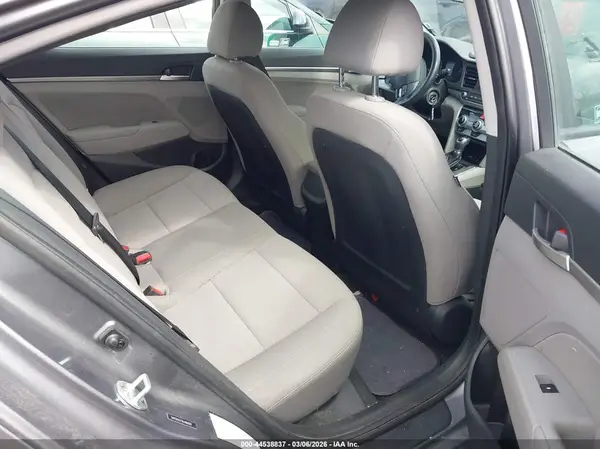 5NPD84LF5KH480589 2019 HYUNDAI ELANTRA - Image 8