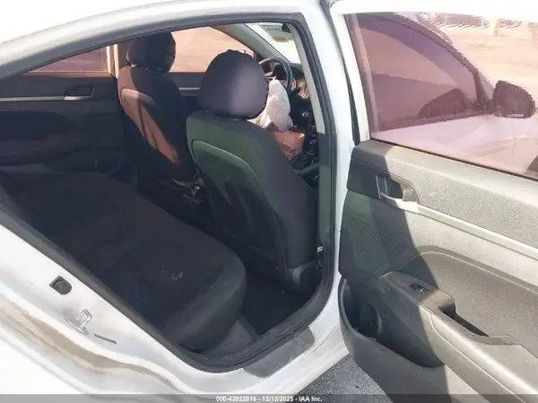 5NPD84LF5KH480754 2019 HYUNDAI ELANTRA - Image 8