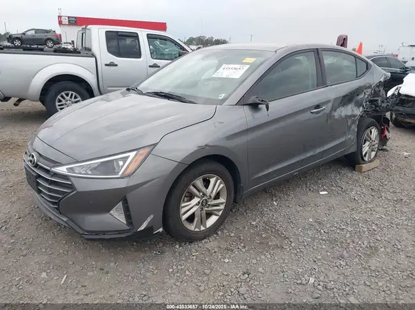 5NPD84LF5KH488658 2019 HYUNDAI ELANTRA - Image 2