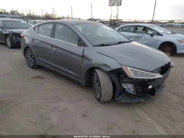 5NPD84LF5KH490152 2019 HYUNDAI ELANTRA - Image 1