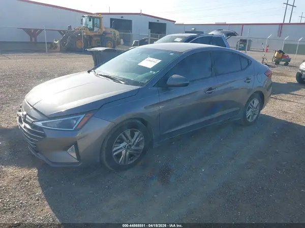 5NPD84LF5KH492564 2019 HYUNDAI ELANTRA - Image 2