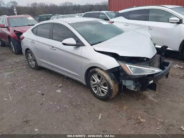5NPD84LF5LH513558 2020 HYUNDAI ELANTRA - Image 1