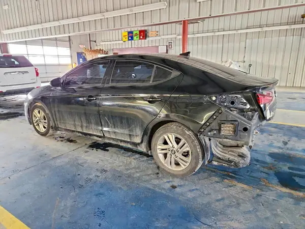 5NPD84LF5LH524415 2020 HYUNDAI ELANTRA - Image 2