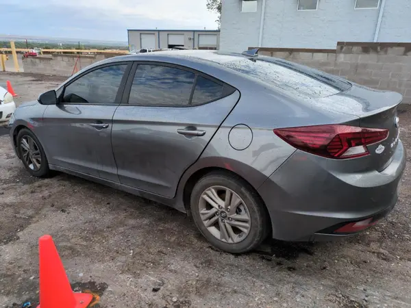 5NPD84LF5LH526827 2020 HYUNDAI ELANTRA - Image 2