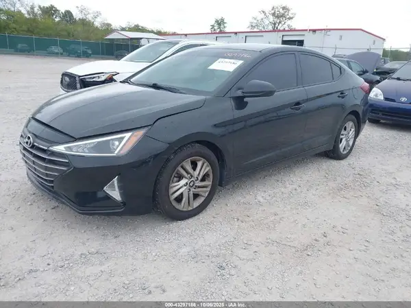 5NPD84LF5LH547063 2020 HYUNDAI ELANTRA - Image 2
