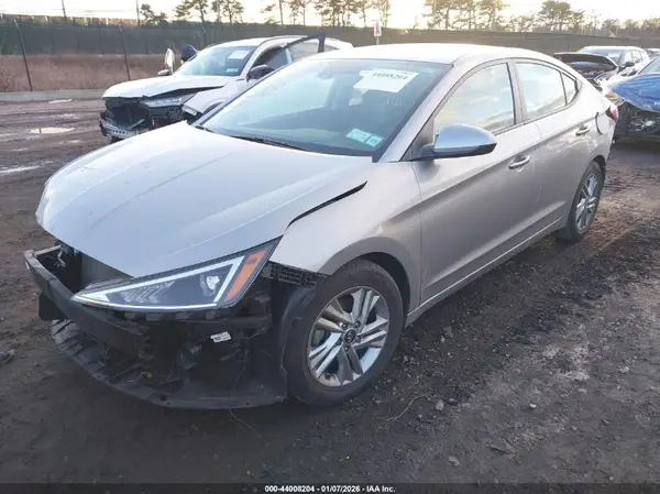 5NPD84LF5LH550898 2020 HYUNDAI ELANTRA - Image 2