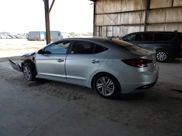 5NPD84LF5LH559813 2020 HYUNDAI ELANTRA - Image 2