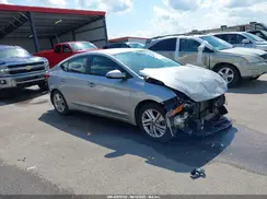 5NPD84LF5LH561304 2020 HYUNDAI ELANTRA