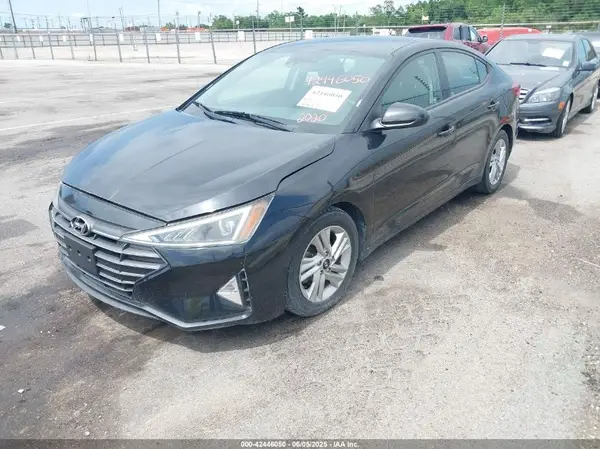 5NPD84LF5LH570682 2020 HYUNDAI ELANTRA - Image 2