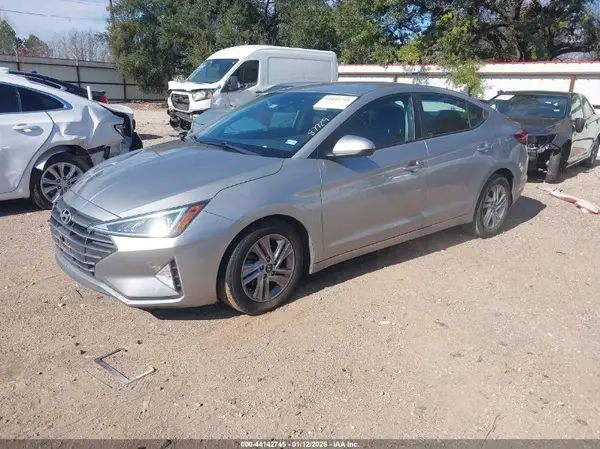 5NPD84LF5LH572030 2020 HYUNDAI ELANTRA - Image 2