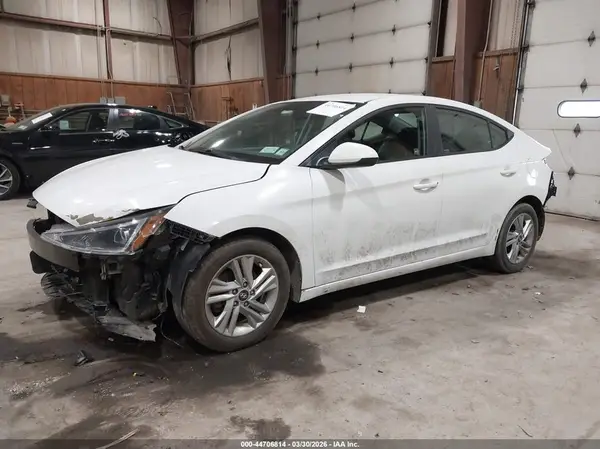 5NPD84LF5LH572402 2020 HYUNDAI ELANTRA - Image 2