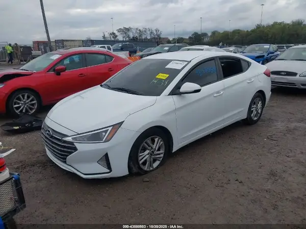 5NPD84LF5LH579916 2020 HYUNDAI ELANTRA - Image 2