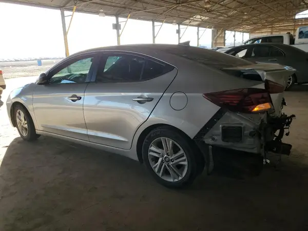 5NPD84LF5LH588437 2020 HYUNDAI ELANTRA - Image 2