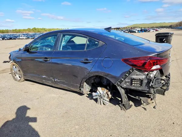 5NPD84LF5LH589278 2020 HYUNDAI ELANTRA - Image 2