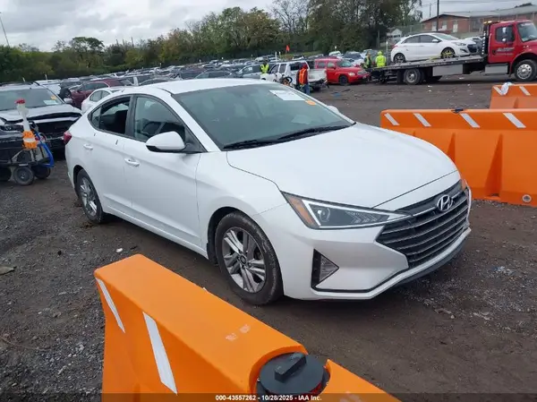 5NPD84LF5LH596506 2020 HYUNDAI ELANTRA - Image 1
