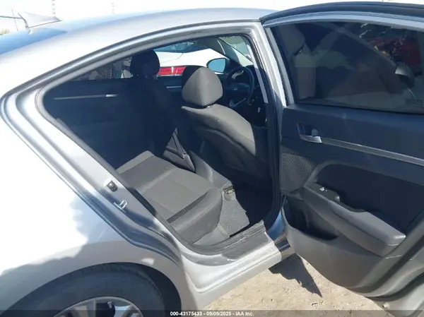 5NPD84LF5LH597624 2020 HYUNDAI ELANTRA - Image 8